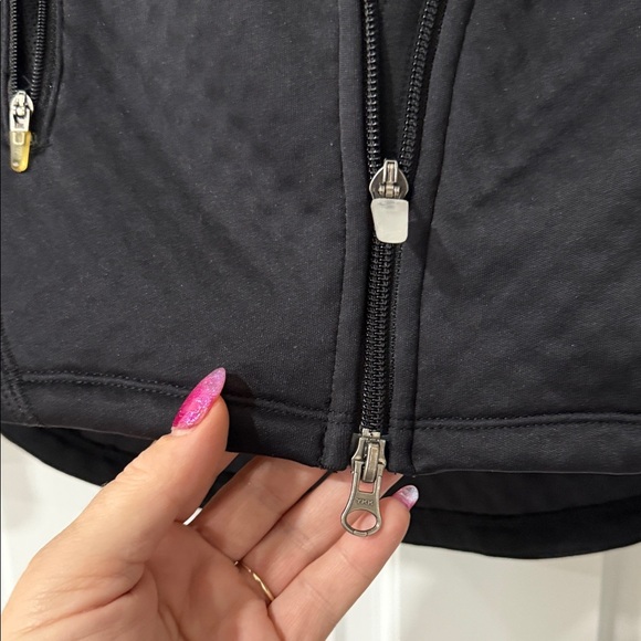 Nike Therma-FIT Hooded Jacket
Women Large Black Warm Zip-Up
Quilted Training - Picture 6 of 12